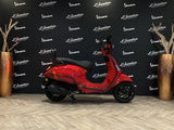 Vespa Sprint E5 FACELIFT rood Rosso Coraggioso (glans rood)