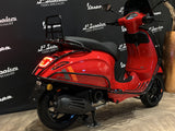 Vespa Sprint E5 FACELIFT rood Rosso Coraggioso (glans rood)