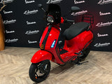 Vespa Sprint E5 FACELIFT rood Rosso Coraggioso (glans rood)