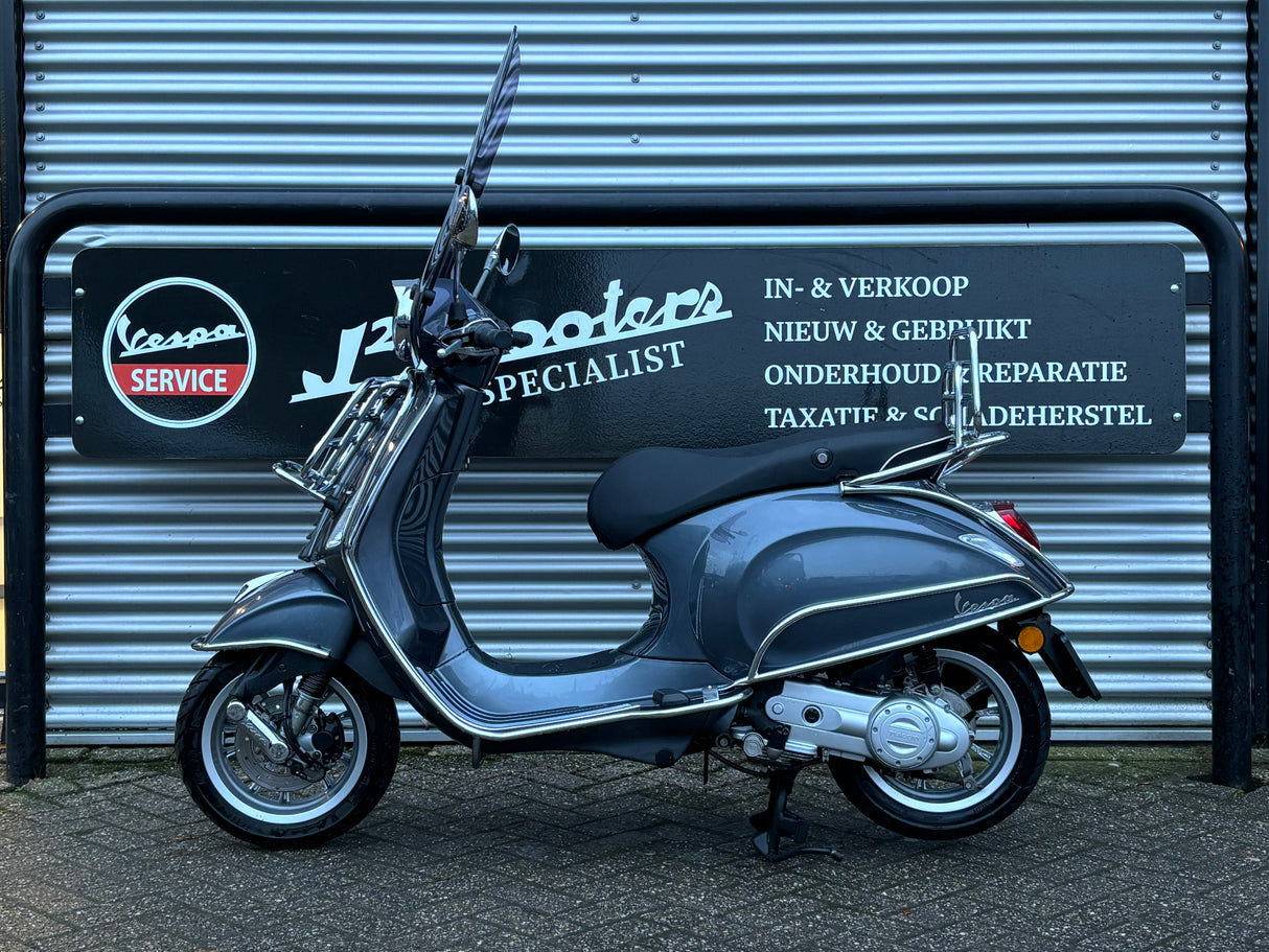 Vespa Primavera Touring Grijs Brom 9/2022 4462 km Full-Option