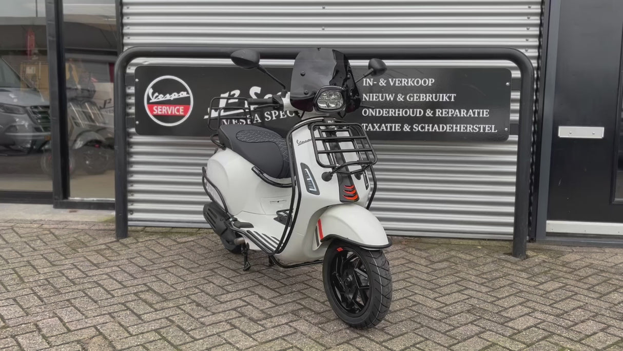 Vespa Sprint E5 wit FACELIFT BIANCO INNOCENTE WIT